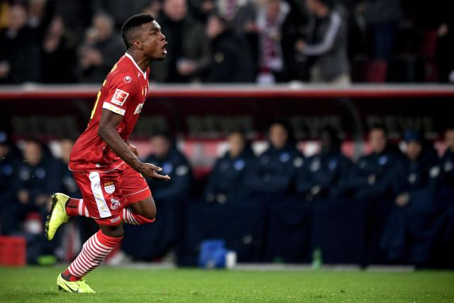 费尔德三双北控力克山西4连胜 江苏大胜同曦